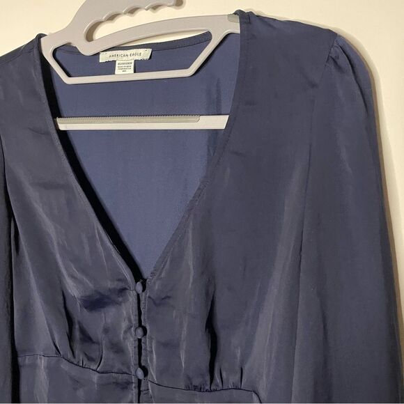 AEO Blue Satin V Neck 3/4 Sleeve Button Boho Renaissance Crop Top XS - Picture 2 of 9